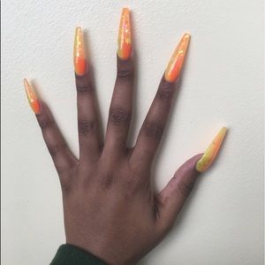 Meet your Posher, KKW-KLOSETS